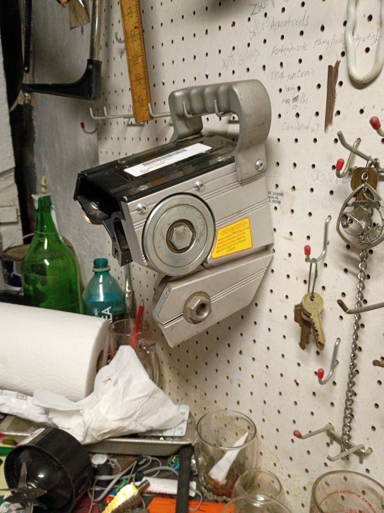 Tapco Cutter For Aluminum And Vinyl Brake