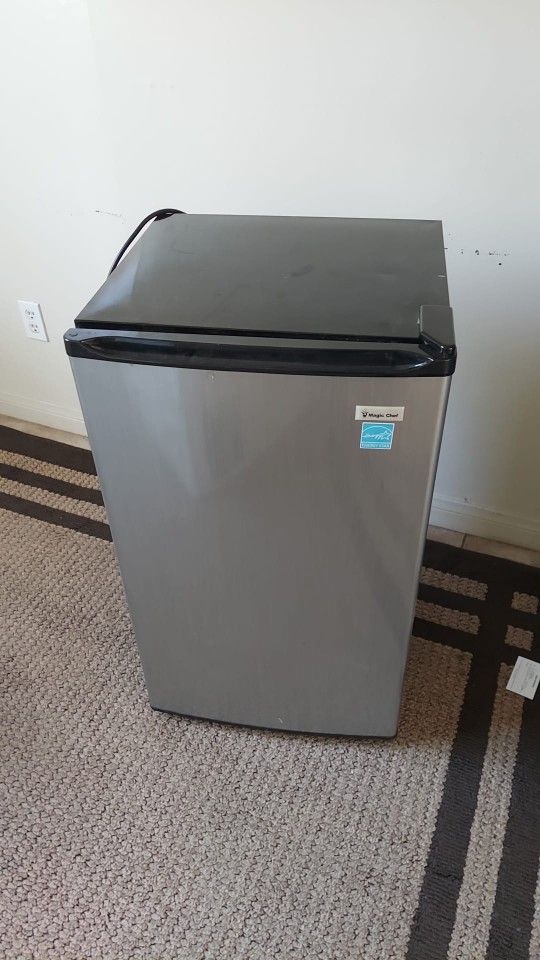 Magic chef Refrigerator for Sale