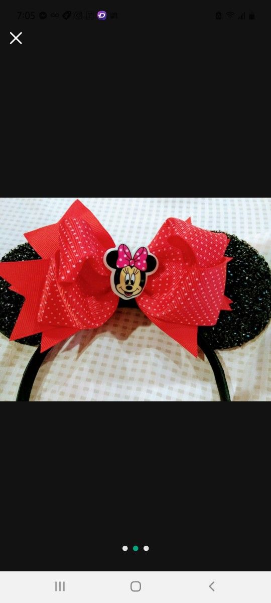 Minnie Mouse Ears With Red. Bow