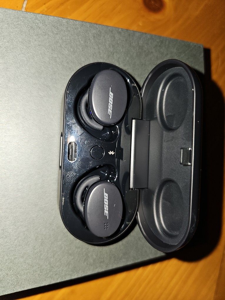 Bose Sport Ear Buds Like New