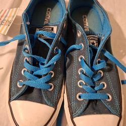 Women's Size 7 Boys Size 5 Converse Sneakers OX Blue