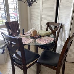Glass Table With 4 Chairs 