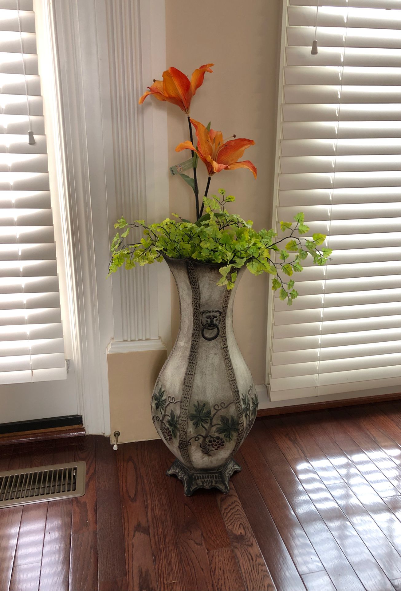 Metal Vase with vine painted. Including flowers