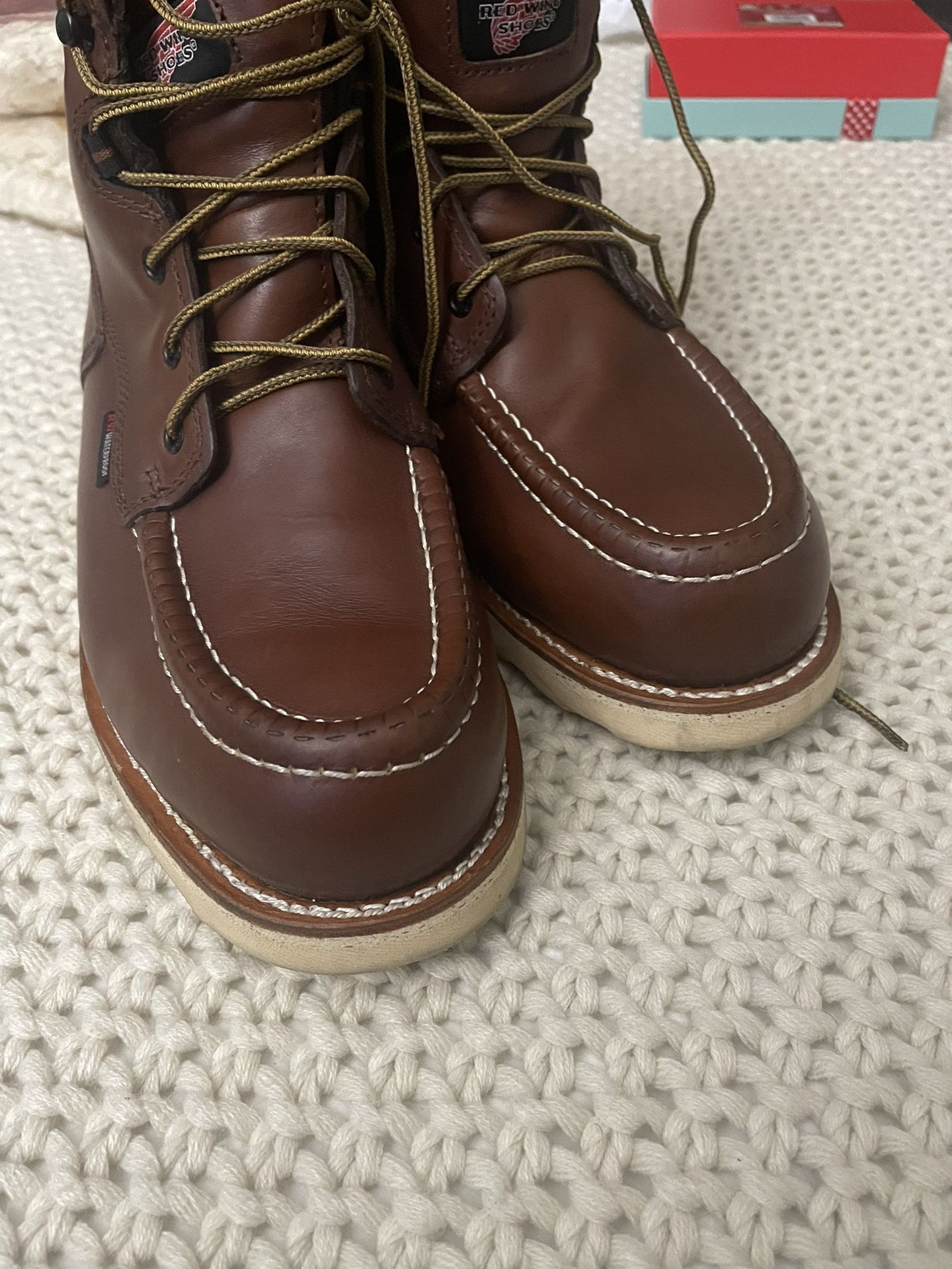 RED WING BOOTS. 405 Size 10