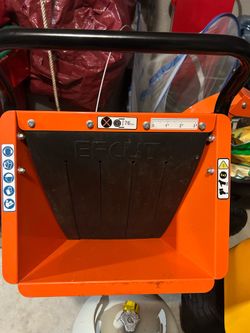 Gas powered Wood Chipper