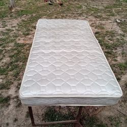 Twin Mattress And Platform Bed Frame 
