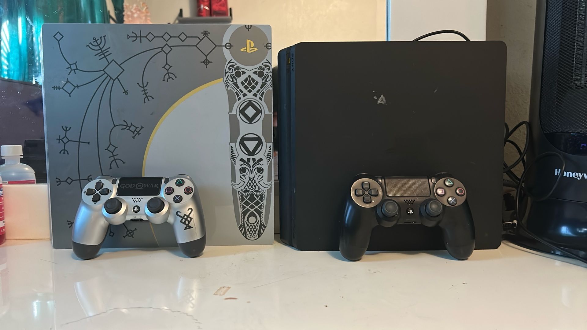 PS4 Pro & PS4 Slim For Sale!