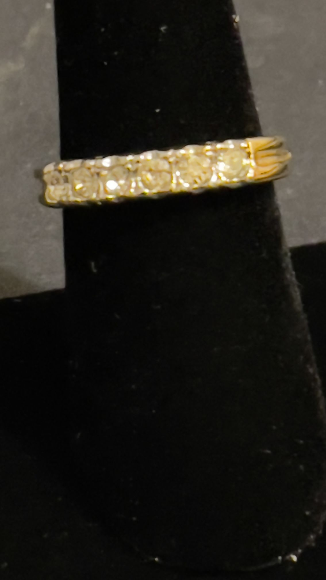 14k gold ring with tested diamonds size 8