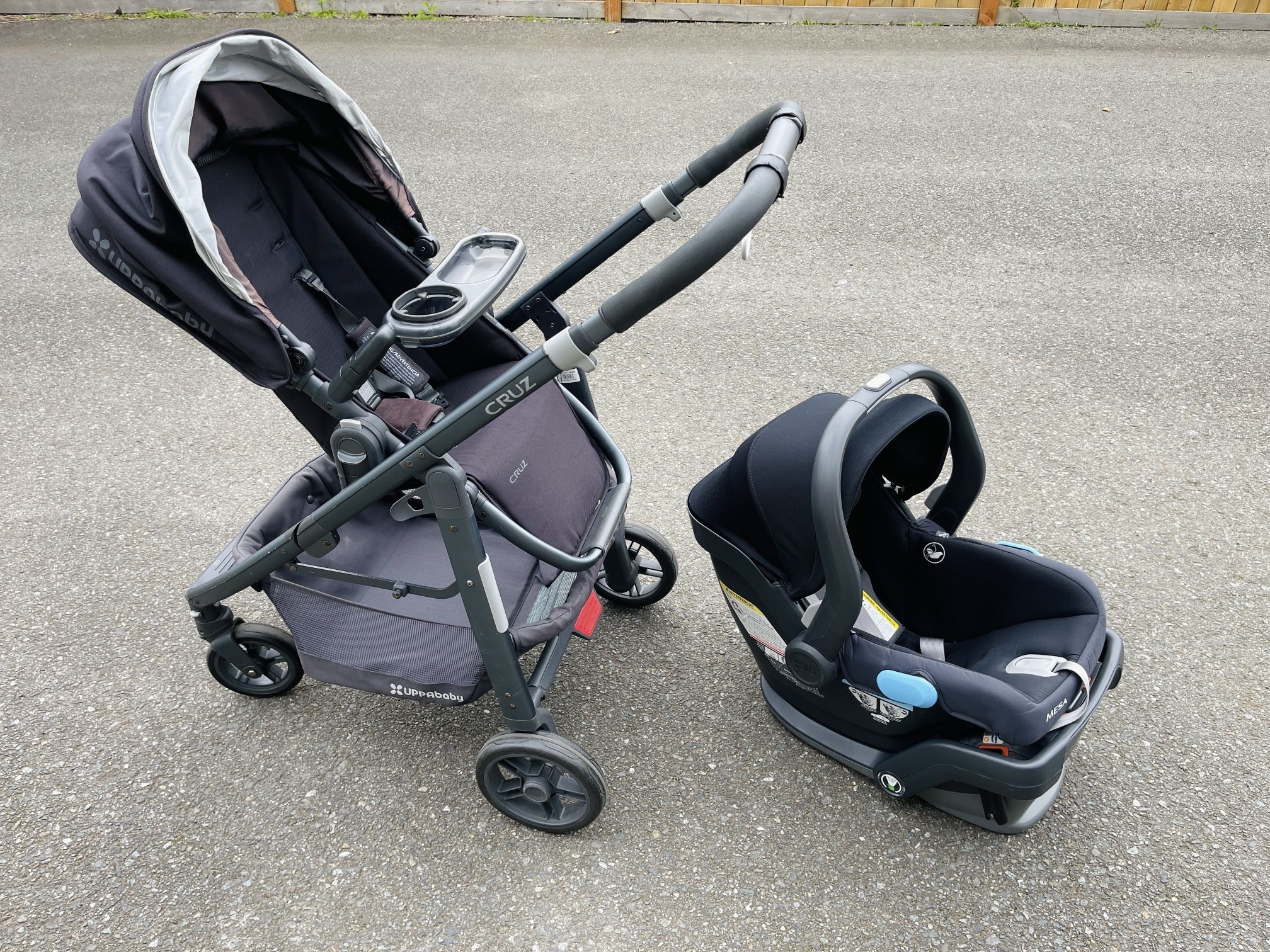 Uppababy Cruz Stroller and Carseat