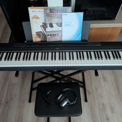 Yamaha Digital Piano Keyboard p115 (88 weighted keys)