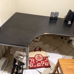 FREE Large Black Wood And Metal Desk Just Pick Up In Torrance!  