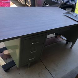 Tanker Desk - Steelcase Brand. - Vintage