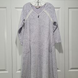 Soft Surroundings Petites Size Small Full Length Pullover Robe Nightgown Super Soft Excellent Condition PRICE Is Firm Cash Only 