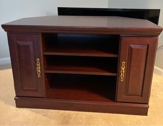 Corner TV Stand 35” x 19”