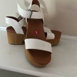 Seven Dials Women’s Sandals