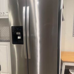 Whirlpool Refrigerator 