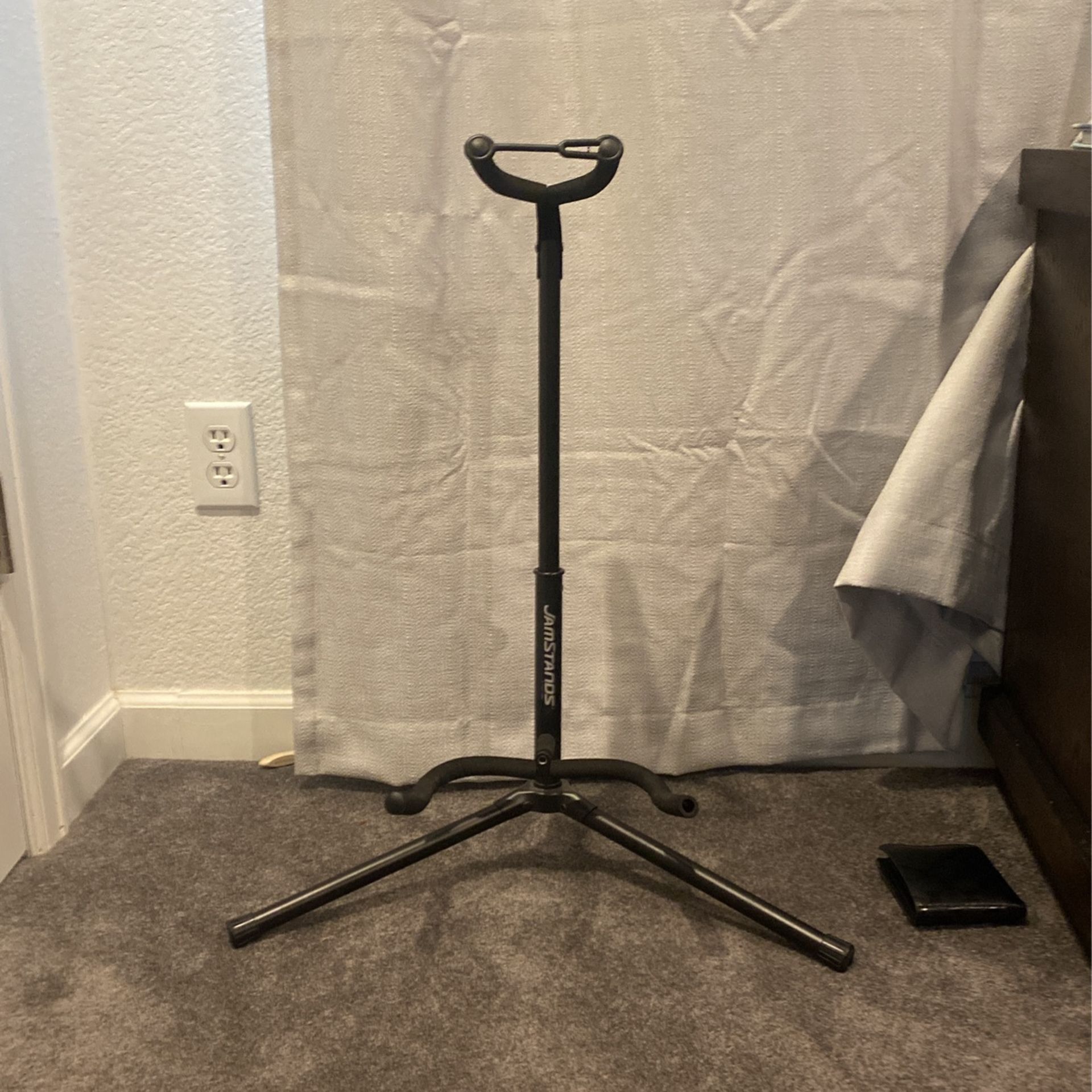 Guitar Stand