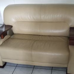 Couch for sale leather