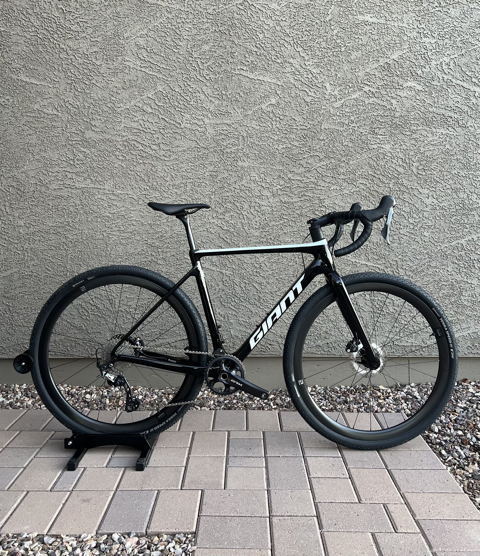 Giant Carbon Gravel Bike