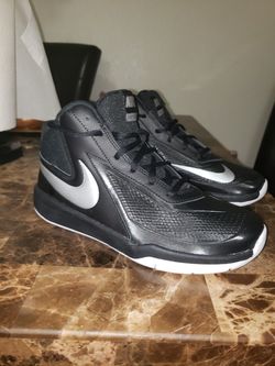 Nike shoes size 5y
