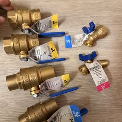 New Brass Ball Valves Lot – (3) 1” + 3/4” + Hose Bibs