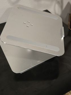 Swivel laptop/tablet stand. $35