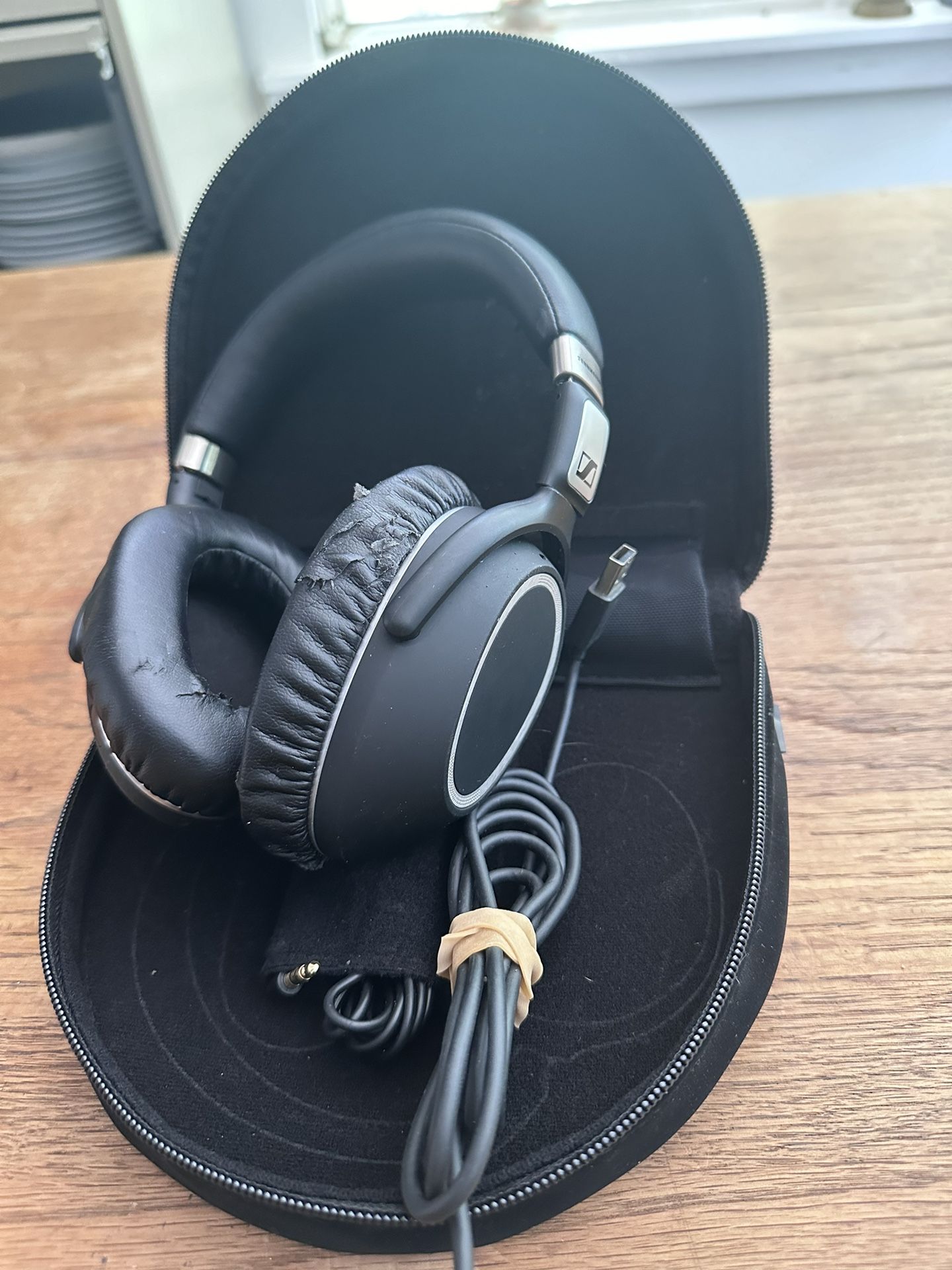 Sennheiser PXC 550 Wireless Bluetooth Headphones