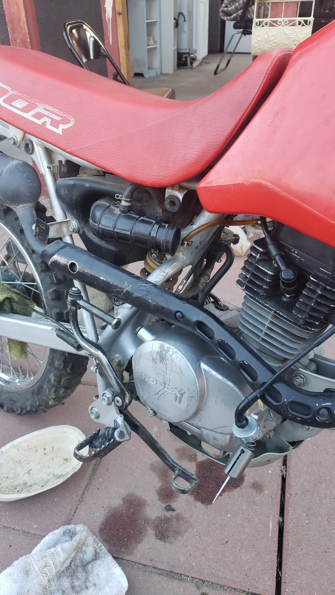 xr100 2000
