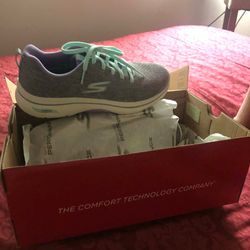 Skechers go walk shoes