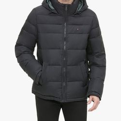 Tommy Hilfiger Men's Hooded Puffer Jacket Size M