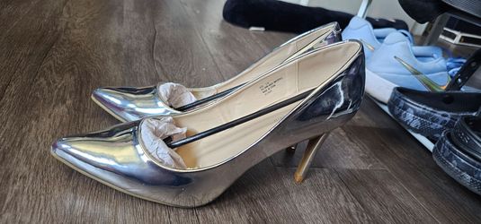 BY FARYLYNROBIN chrome heels W10