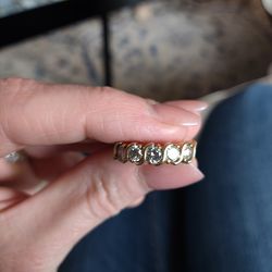 14K Yellow Gold Diamond Band - 1.25 carats