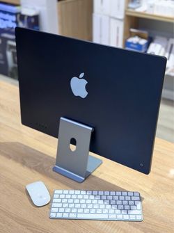 Apple iMac M3.
