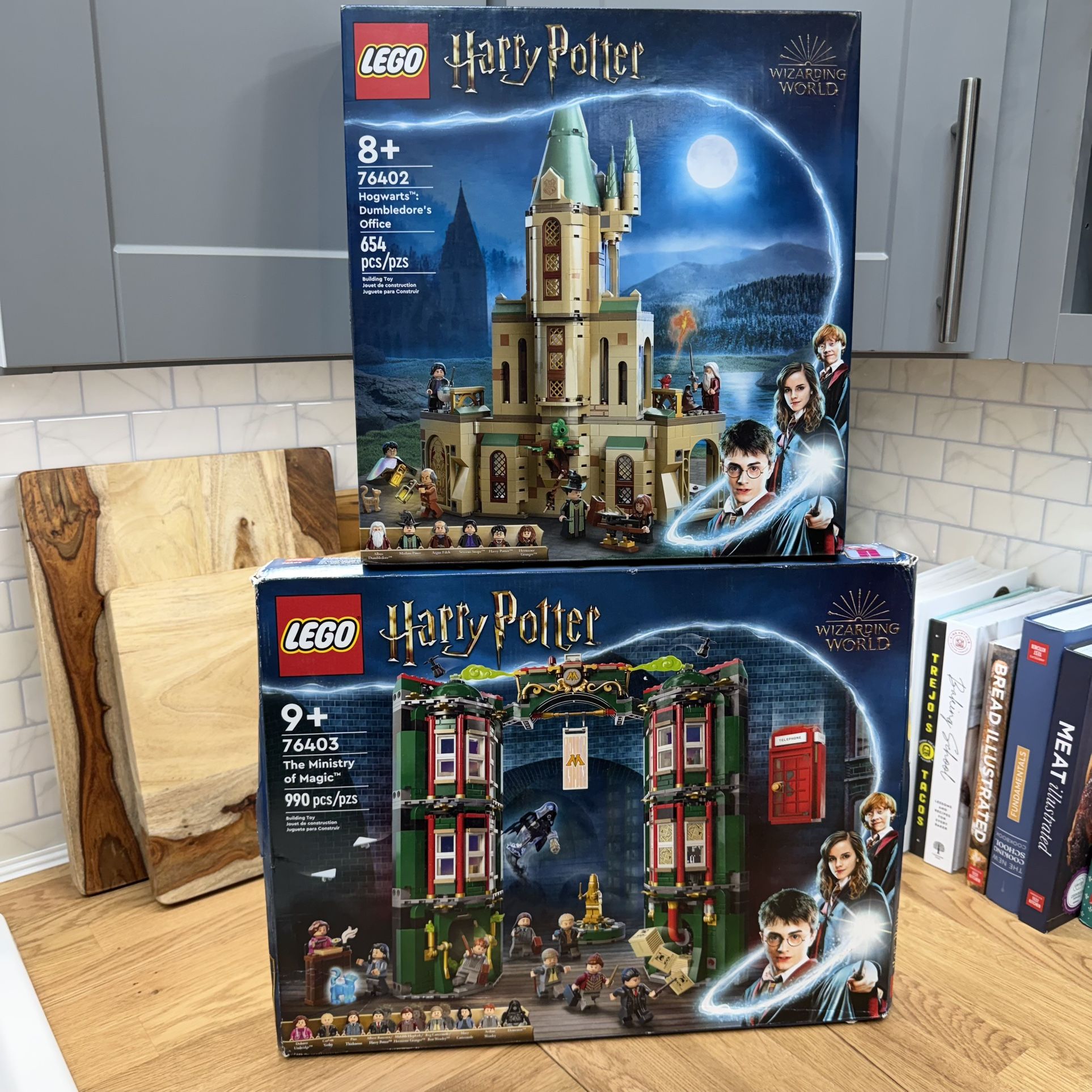 Retired & Sealed LEGO Harry Potter Bundle - Dumbledore's Office & Ministry of Magic