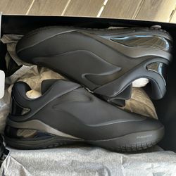 Shai Converse 001 Black Size 13