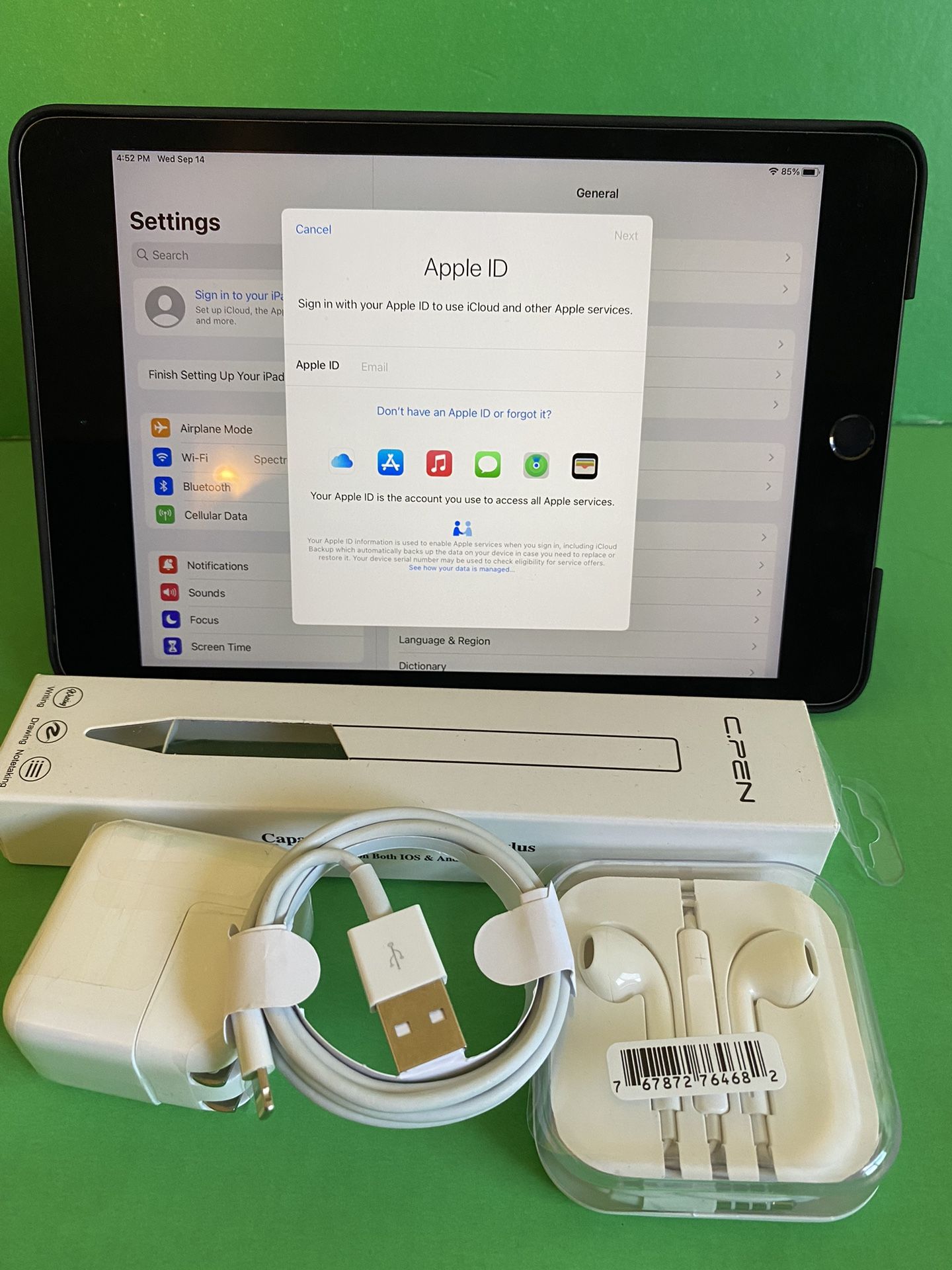Apple IPad Mini 5/5th Generation ( Retina / Touch ID / IOS 15)Wifi 