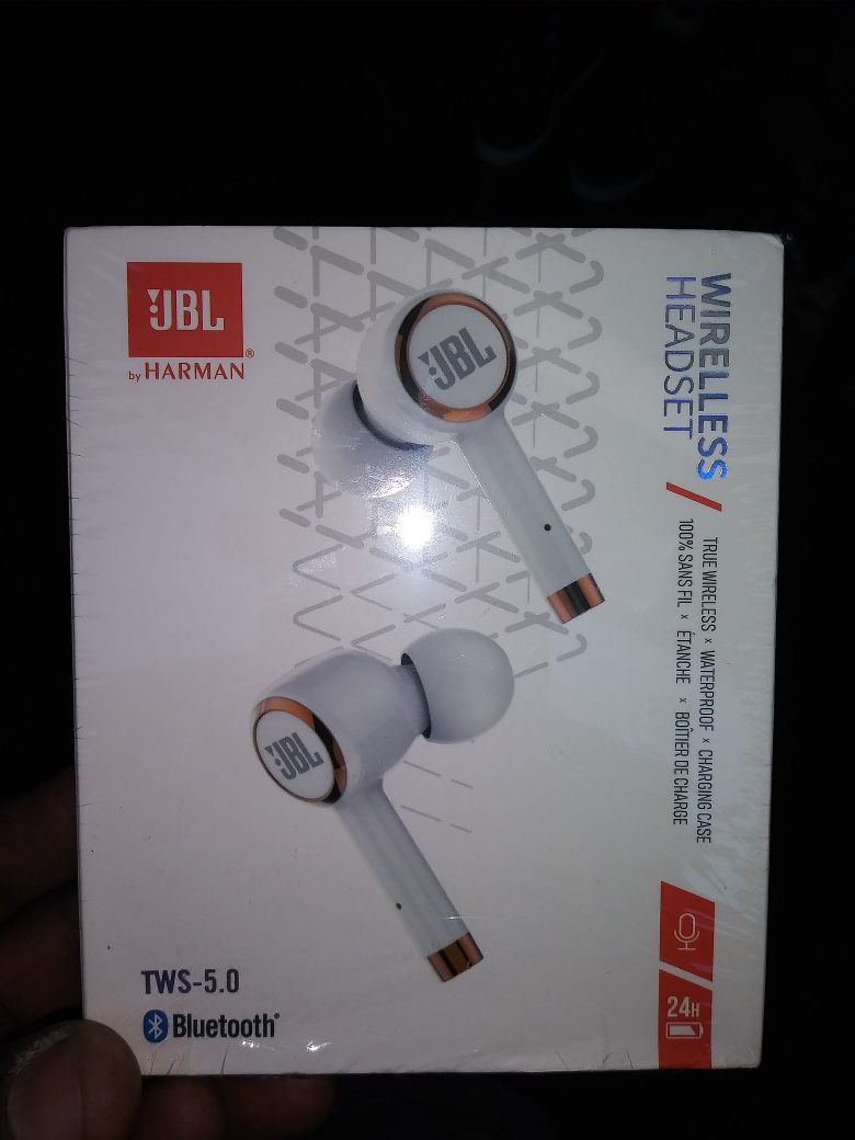 JBL wireless earbuds