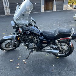 1985 Honda Magna V-30