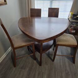 Dining Table Mint Condition