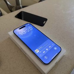 New unlocked iPhone Air 5G 256GB Cloud White 