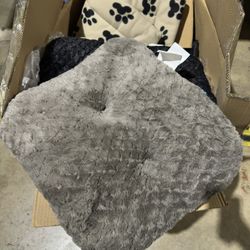 Dog Pet Beds - Multiple Sizes & Colors Available Selling Bulk Or Singles