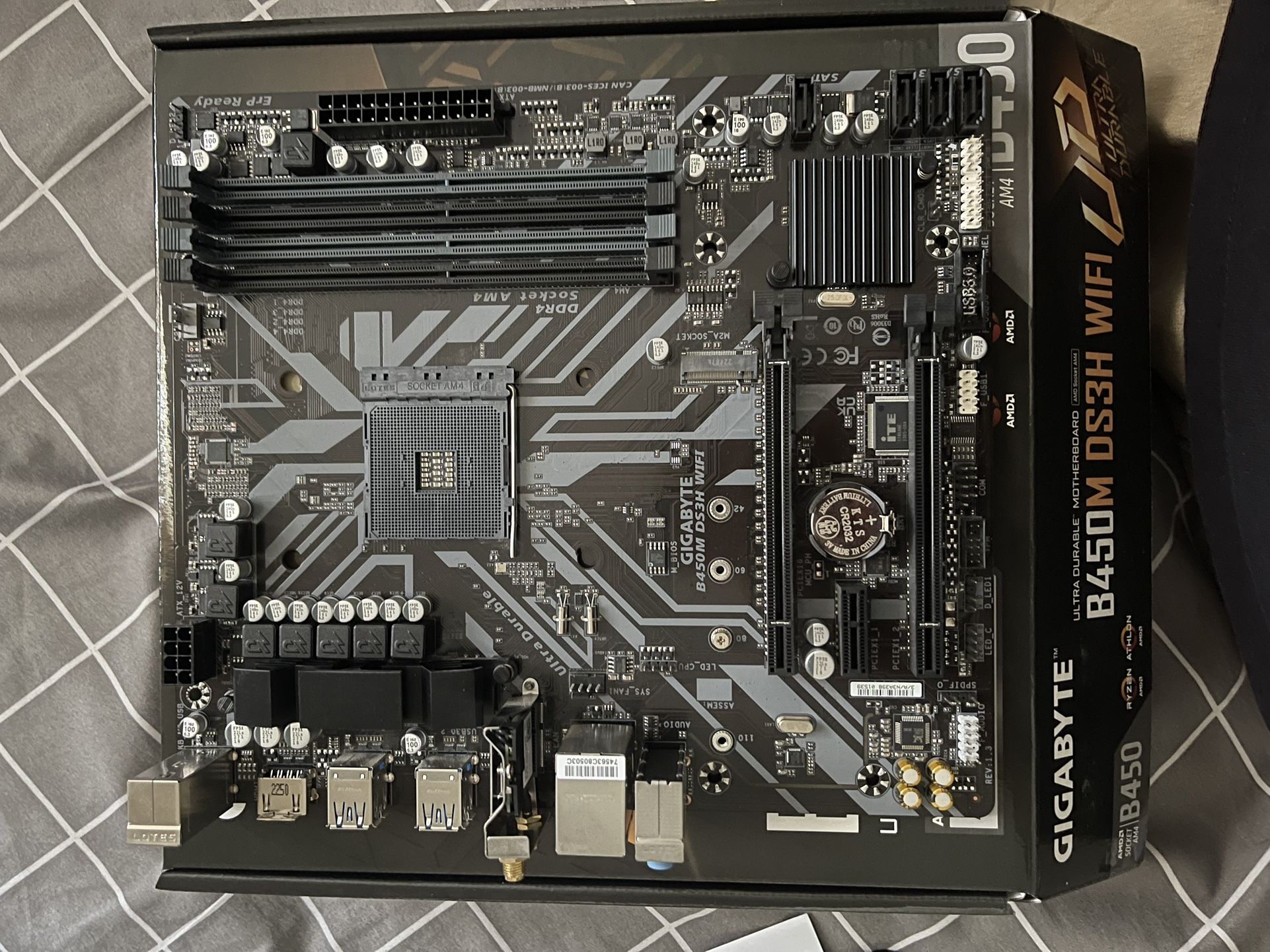 Gigabyte B450m Motherboard