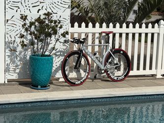 Cervelo Road Bike with Reynolds Wheels