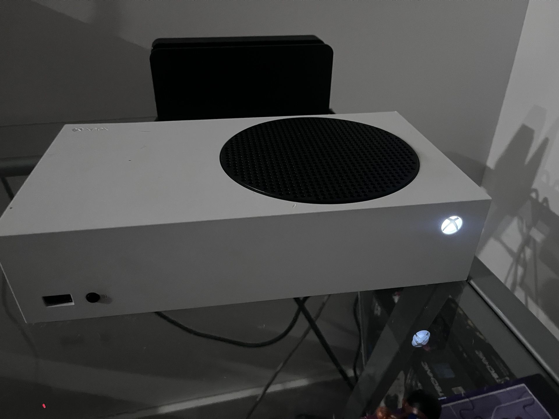 Xbox Series S With Controller