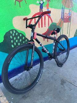 Street co