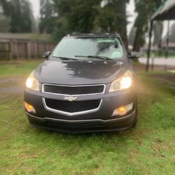 2011 Chevy Traverse LT AWD
