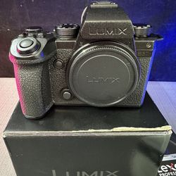 LUMIX S5IIX Combo Sigma 24mm SD 