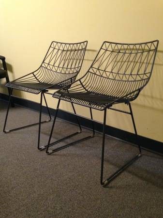 NEW! Wire café dining chair(s). Gray metal. Geometric. Sled base with cross bar. Side chair.