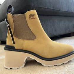 (New)Sorel Waterproof Women Boots, Size 7.5