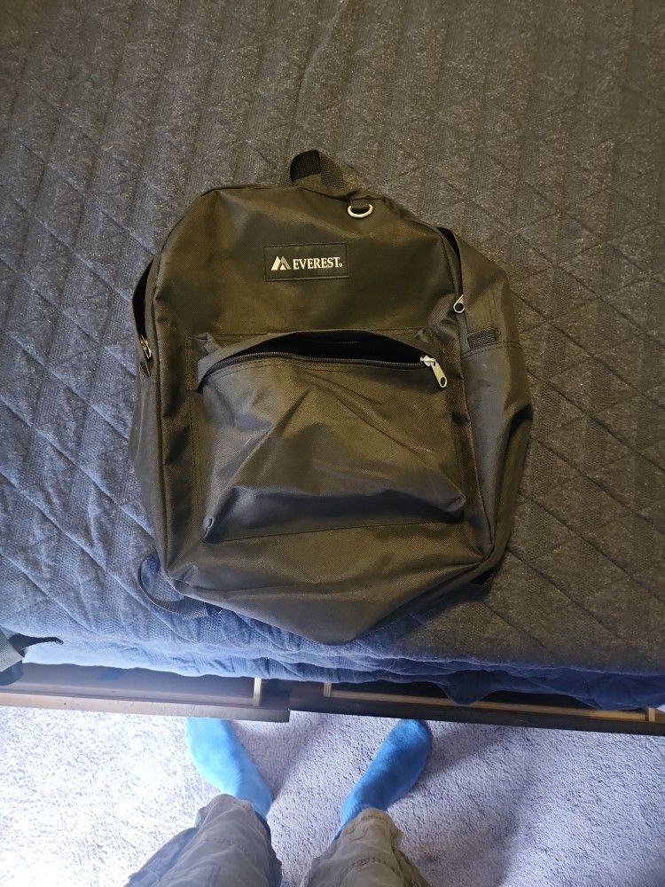 Everest Backpack